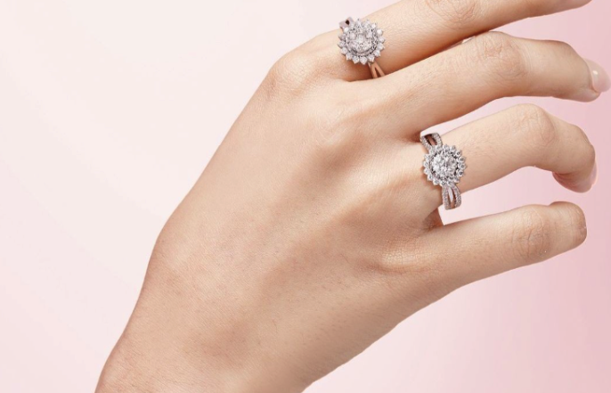 Sebelum Beli Cincin Berlian Wanita, Penting Perhatikan 5 Hal Ini